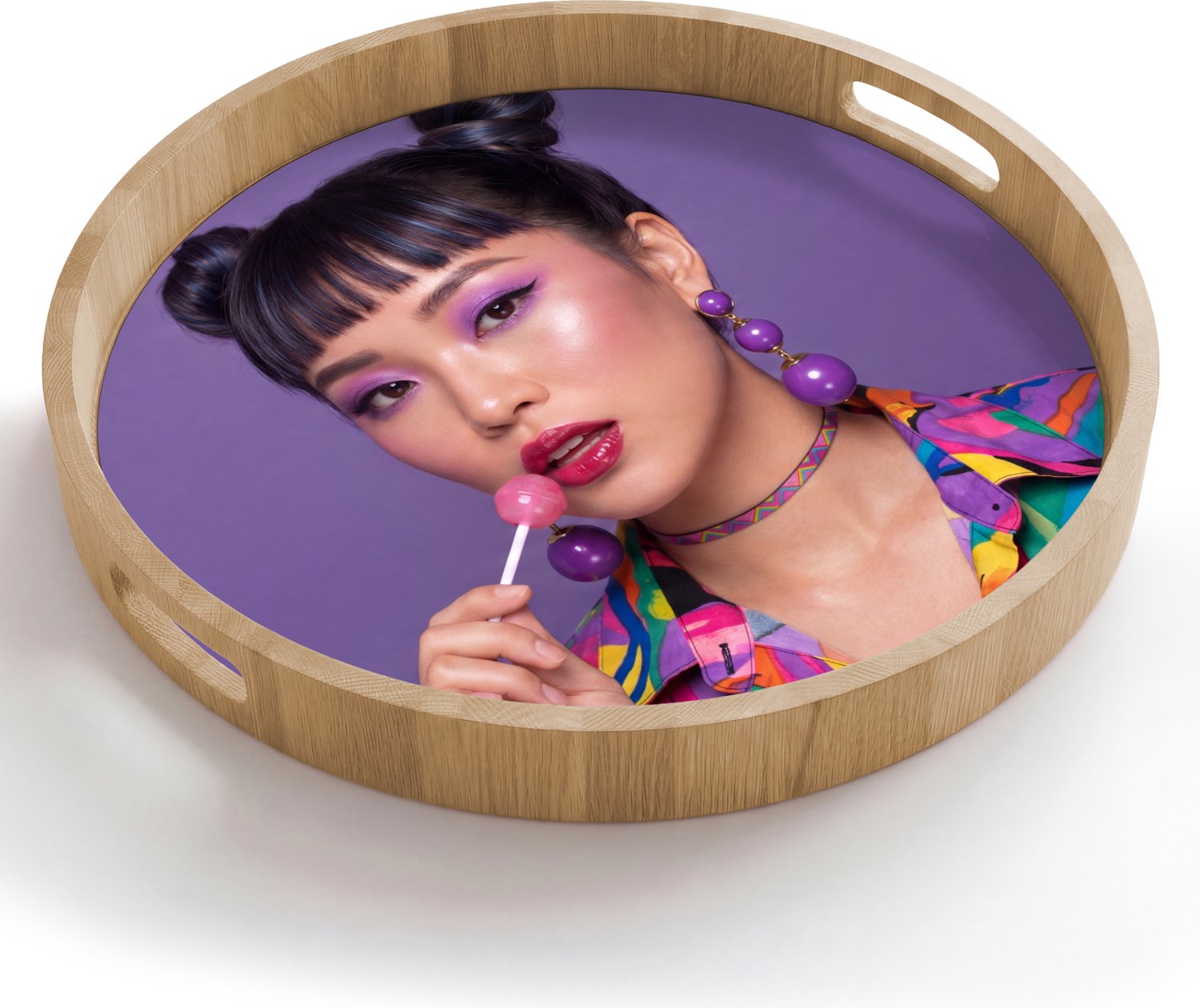 Dienblad rond 50x50 cm - Schootdienblad hout - Vrouw - Portret - Make-up - Paars - Levendig - Borrelplank rechthoek - Plateau houten dienbladen