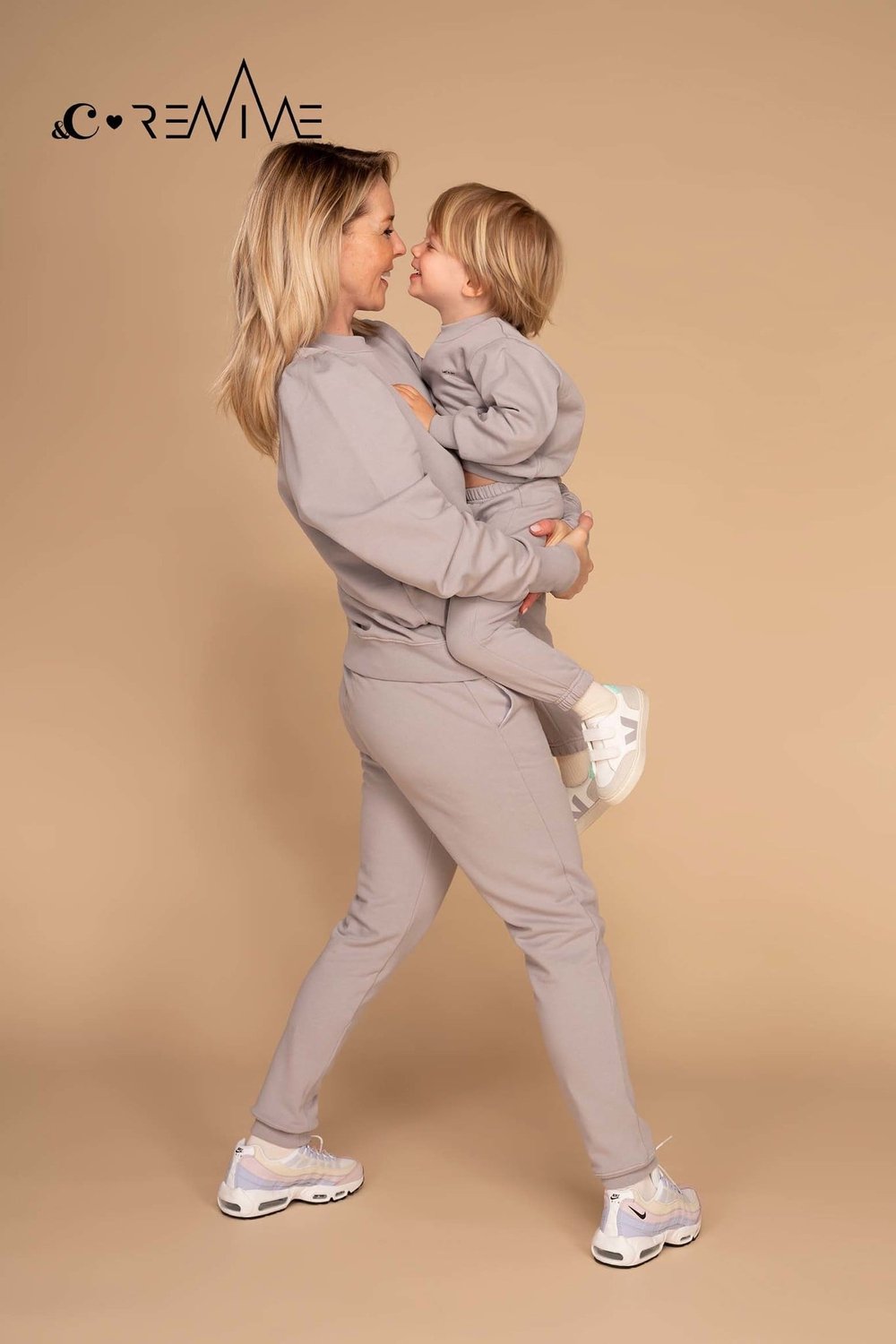 REVIVE x &C - Joggingbroek Dames - Biologisch Katoen - Light Grey - Maat L