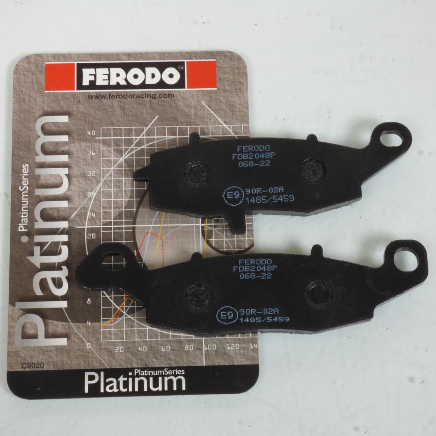 Remblokken Ferodo voor motor Suzuki 600 GSF Bandit 2000 tot 2002 linksvoor / FDB2048P Nieuw