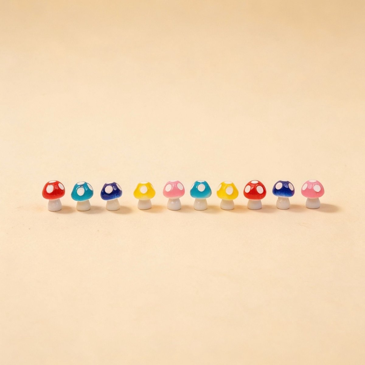 Neon Forest - Decoratieve mini paddenstoelen - Neon - 10 stuks - ↑ 1,5 cm