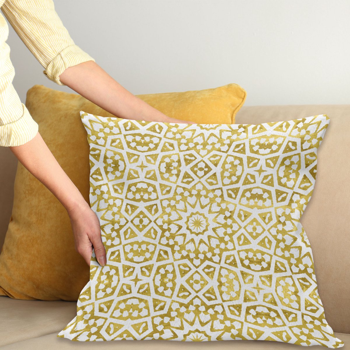 ABAKUHAUS Oosters Sierkussenhoes, Abstract Ontwerp met Oosters Moroccan Geometrisch Motieven Tegel Kunst Print, Decoratieve Vierkante Sierkussenhoes, 50 x 50 cm, Gold Wit