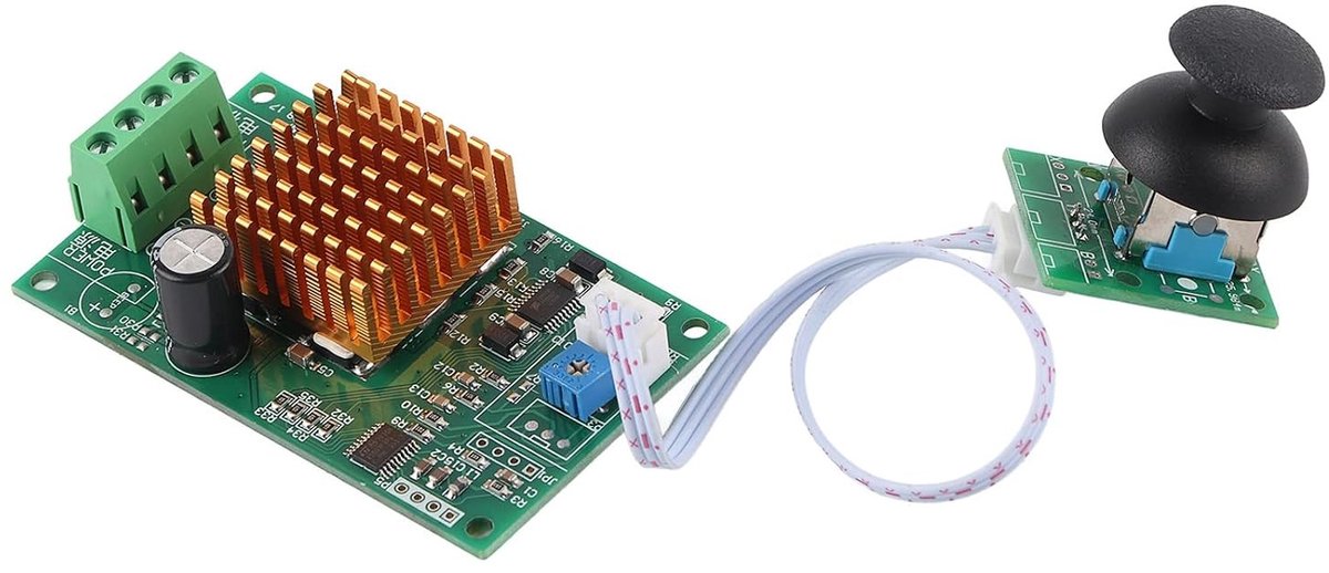 PWM Snelheidscontroller voor DC Motoren met Overstroombeveiliging, Joystick Potentiometer, Geschikt voor 12V-30V Motorbesturing en Indoor Toepassingen, 3A Max