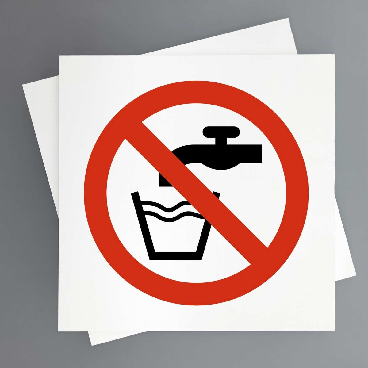 Niet drinkbaar, 2 stuks, 19 x 19 cm, verbodsbord, drinkwater (drinken verboden)