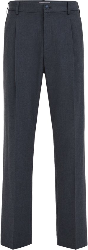 Donkerblauwe pantalon met bandplooi, knoopsluiting en steekzakken, op witte achtergrond.