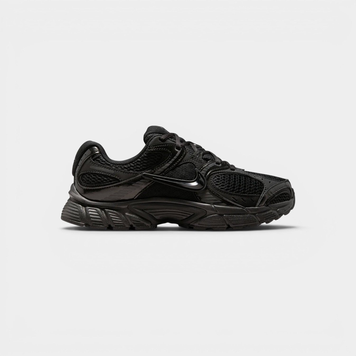 Nike V5 RNR GS ‘Triple ‘ Zwart