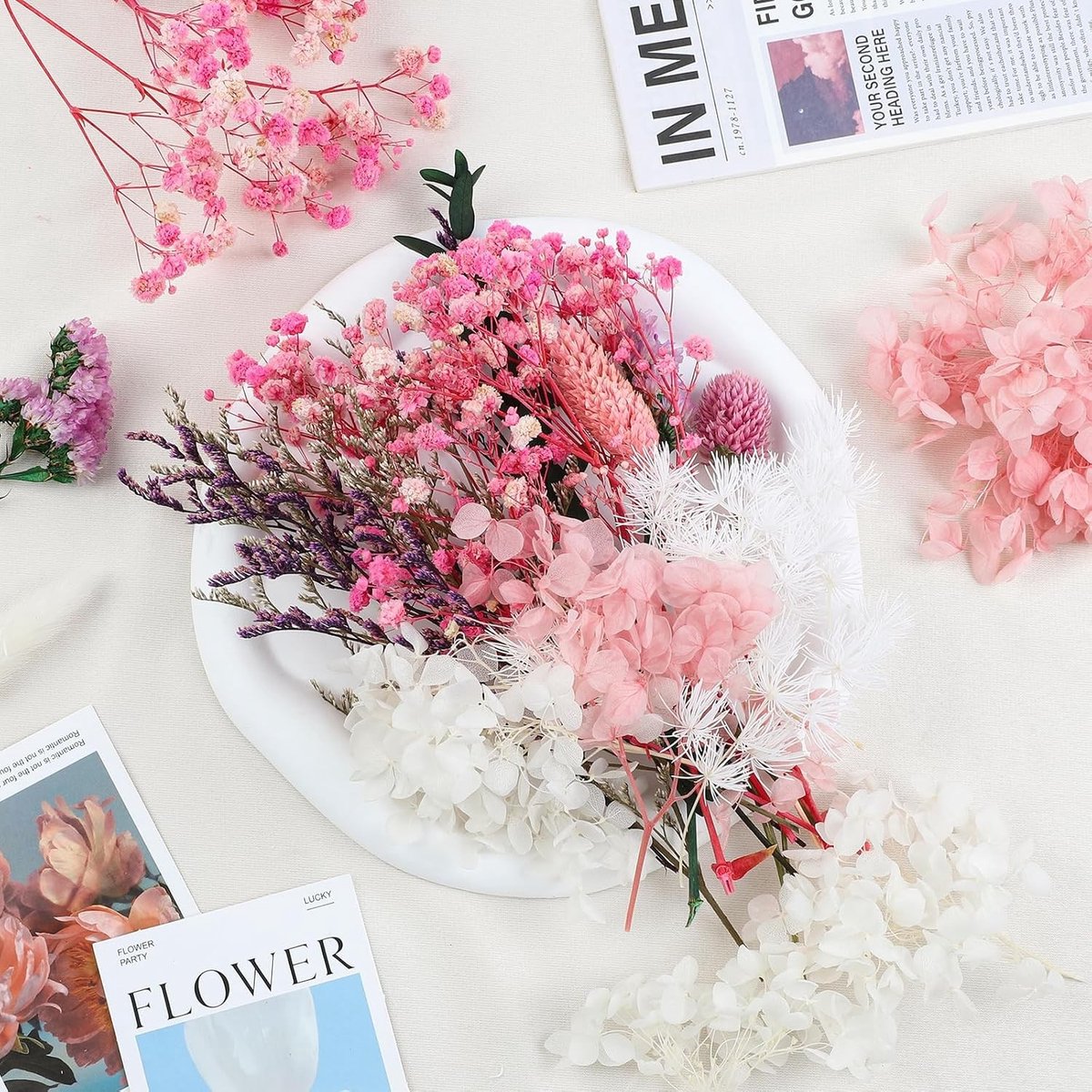 Droge bloemen voor ambachtelijke decoraties, trouwversieringen en fotoshoots