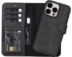 Lykke iPhone 15 Pro Max Hoesje - Echt Leren Wallet Case - MagSafe Compatibel - RFID Bescherming - Pasjeshouder - Uitneembare Backcover- Zwart