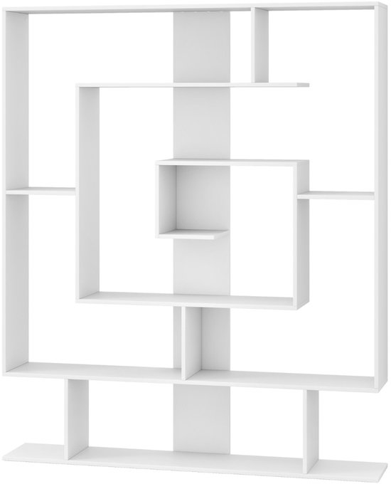 Witte boekenkast met een open, asymmetrisch geometrisch ontwerp en een centrale verticale steun.