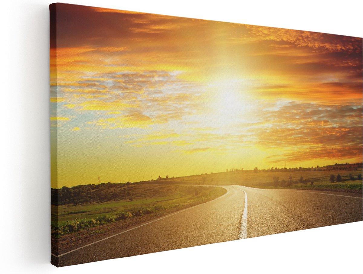 Artaza Canvas Schilderij Zonsondergang Over De Weg Met Een Rode Lucht - 140x70 cm - Groot - Wanddecoratie Woonkamer - Schilderijen - Muurdecoratie