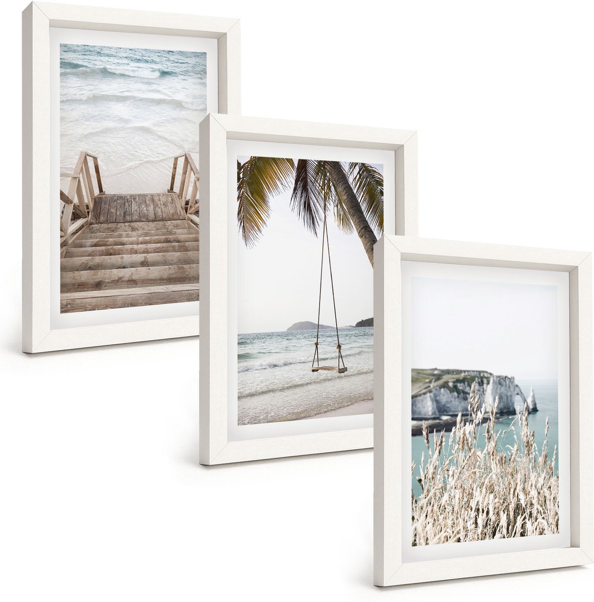 Wallfluent 3-Delige Schilderij Set - Strand Met Houten Trap En Een Schommel Aan Zee - 20 x 30 - Moderne Wanddecoratie - Woonkamer - Woonkamer Decoratie