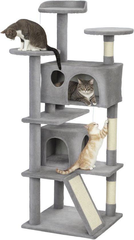 Grijze kattenboom met drie katten: één op een platform, één in een nis, één krabbend.