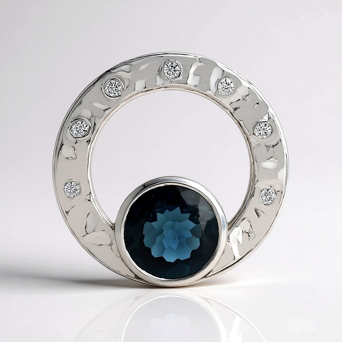 Cavill - 925 Sterling Zilver Hanger - 3,489 ct Londen Blauwe Topaas Rond - 7 Tanzanische Zirkonia 0,214 ct - Elegante Topaas Sieraden Dames