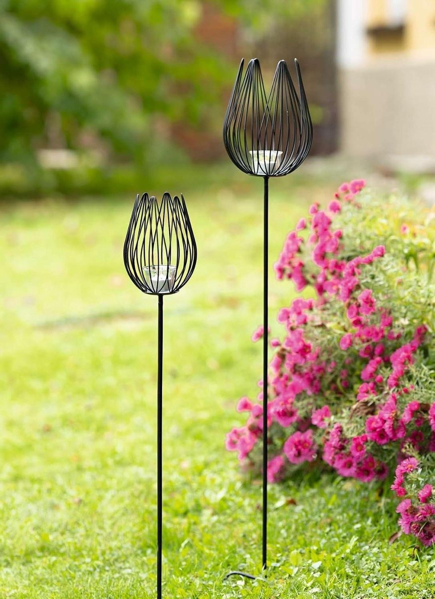 Tuinstekers Bloem Metaal - Bloemstekers Tuindecoratie - Buitenverlichting Creëren - Filigraan Bloem Design - Tot 111 cm Hoog - Zwart