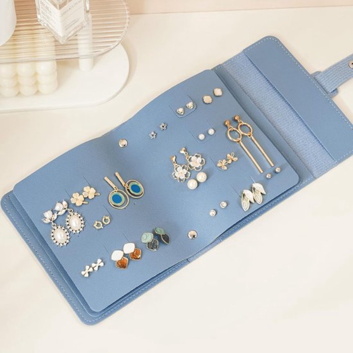 Sieradenorganizer Hoogwaardige PU - Juwelenkistje - Oorbellen/Necklaces - Opvouwbaar - Reizen - Bescherming tegen krassen - Juwelendoos