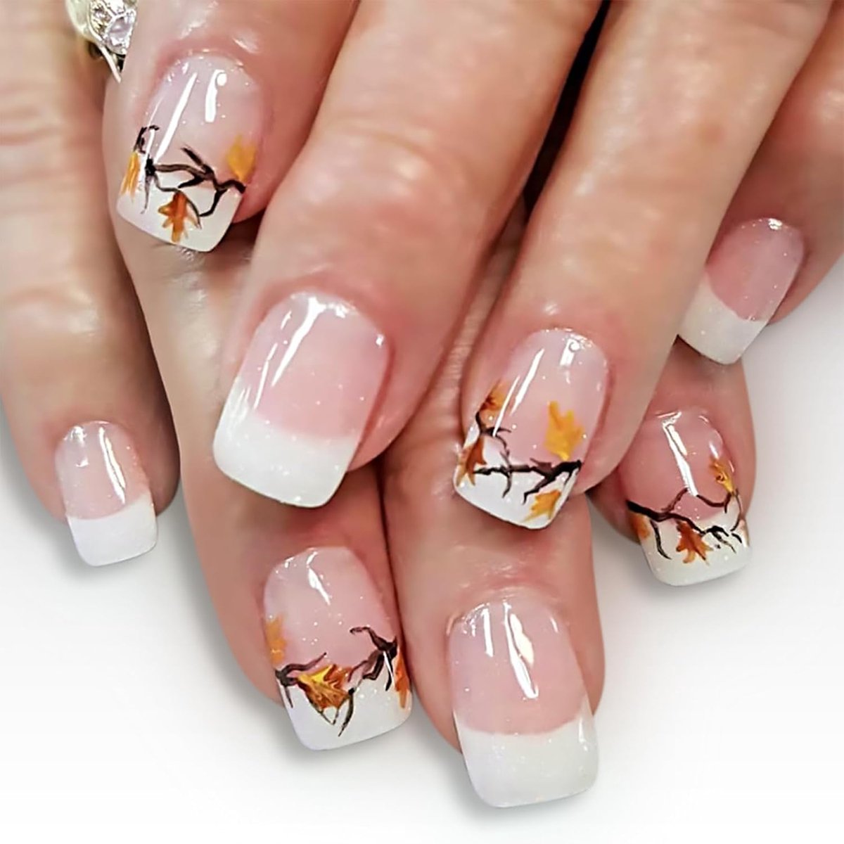 SnelShoppen - 24 Stuks Herfst Press On Nails, Extra Korte Nepnagels, Kunstnagels met Coffin Franse Stijl & Esdoornblad Ontwerp, Winter Nepnagels met G