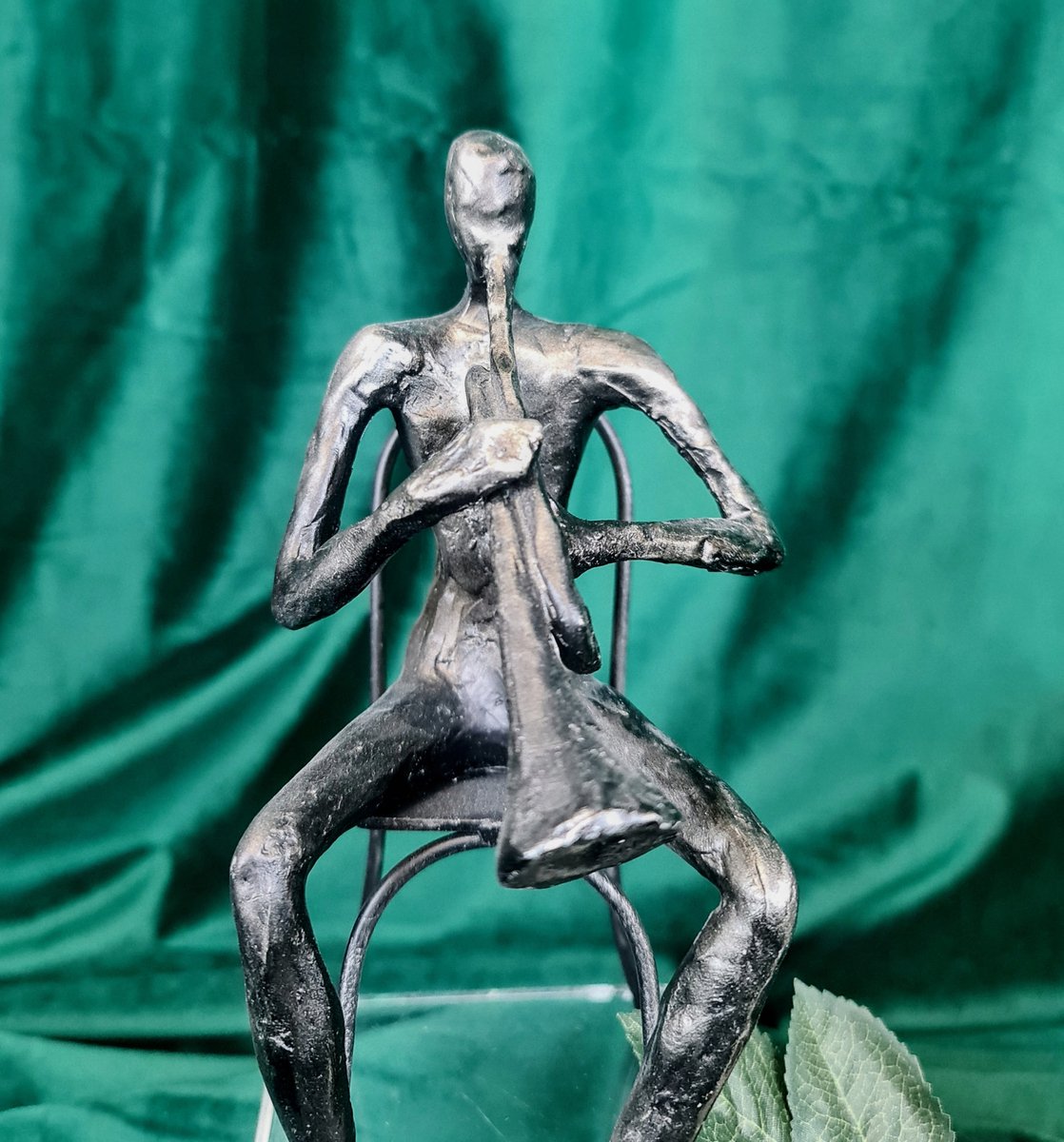 Decoratieve Muzikant Figuur met Trompet - Stijlvol Interieur Cadeau
