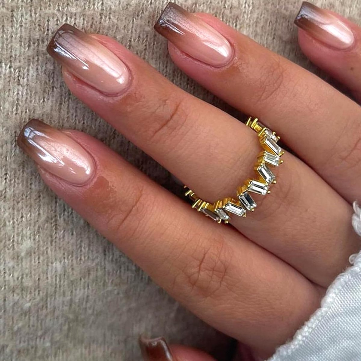 24 stuks press-on nagels, vierkant, medium, vierkant, bruin, kleurverloop, Franse glanzende valse nagels, acryl, volledige dekking, kunstnagels voor vrouwen, nagelkunst, doe-het-zelf