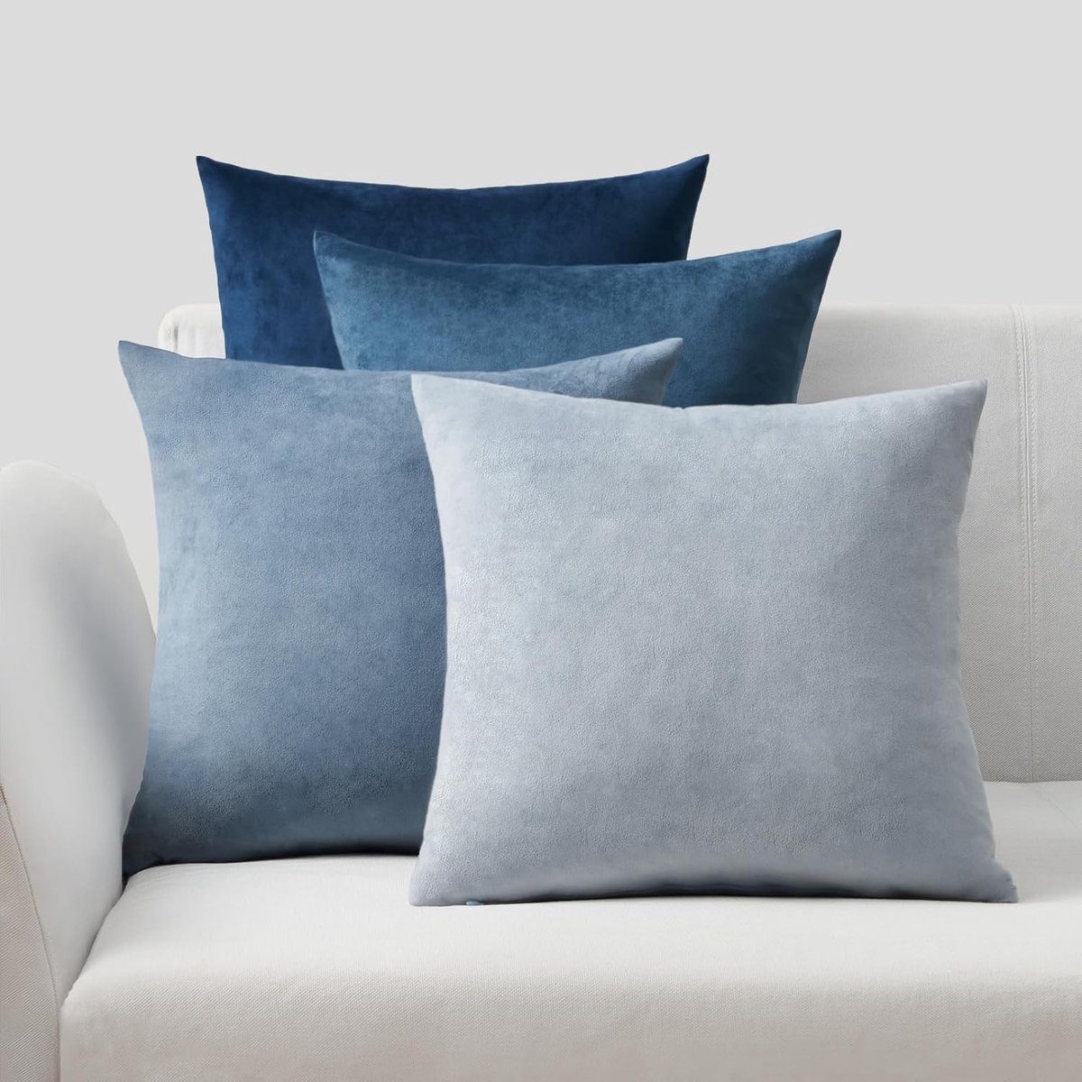 SnelShoppen - Set van 4 Fluwelen Kussenslopen 50 x 50 cm Blauw - Pluizige Kussenhoezen voor Bank en Slaapkamer - Decoratieve Kussens voor Woonkamer en