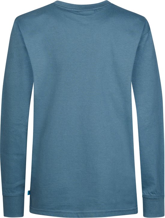 Blauw longsleeve T-shirt met kleine blauwe tag onderaan.