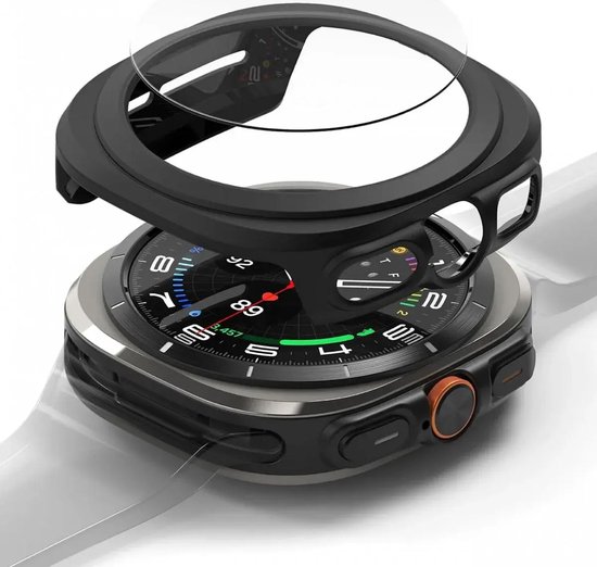 Galaxy Watch Ultra 47mm met witte band, getoond met de matzwarte Ringke Slim hoes en screenprotector.