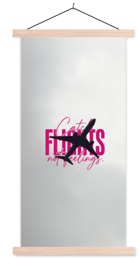 Posterhanger incl. Poster 90x180 cm - Schoolplaat - Catch flights not feelings - Vliegtuig - Roze - Textielposter - Blanke latten