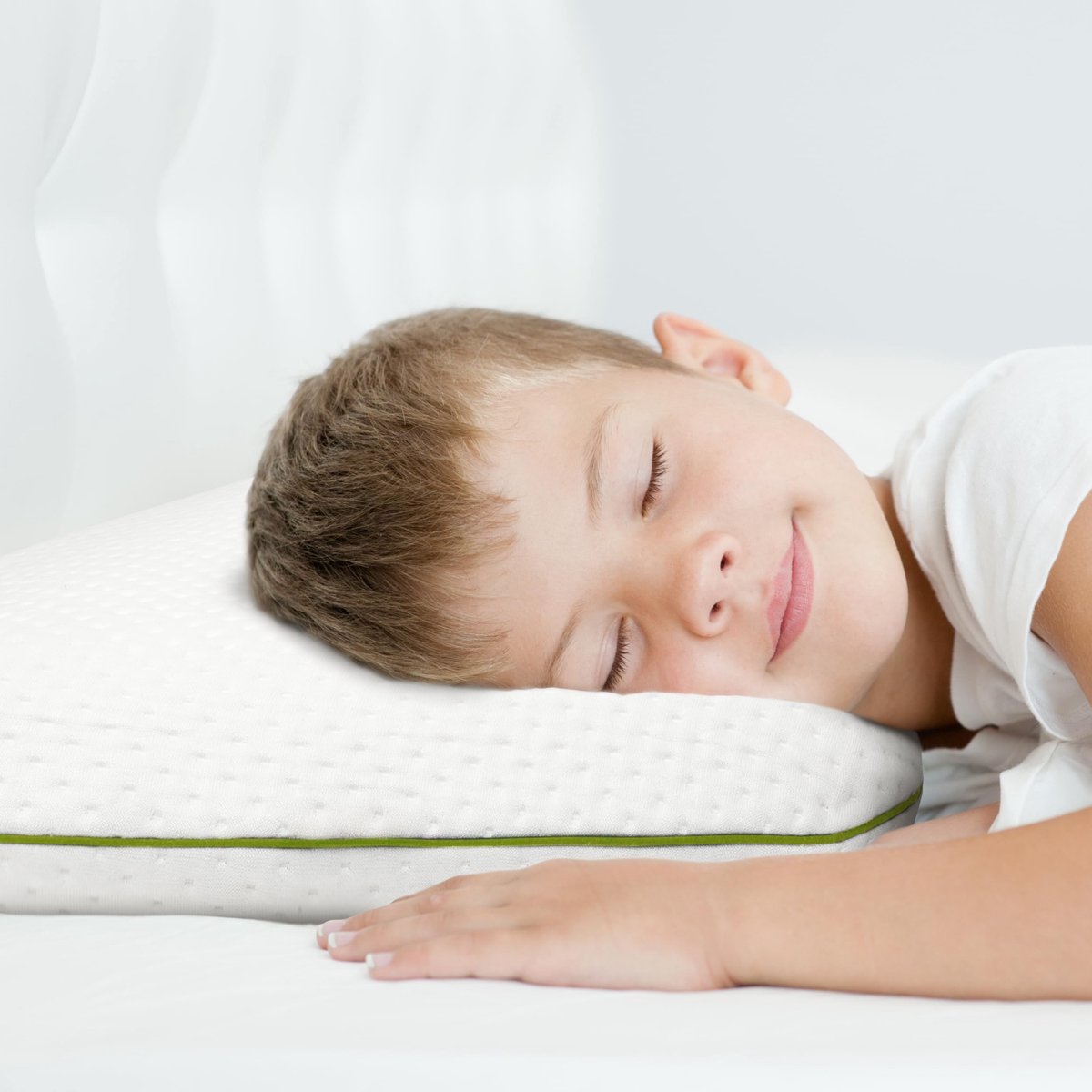 Omgoods - Kinderkussen 60x40x6cm Tencel - Hypoallergeen Traagschuim Kussen voor Kinderen vanaf 2 Jaar - Comfortabel & Ademend - OEKO-TEX