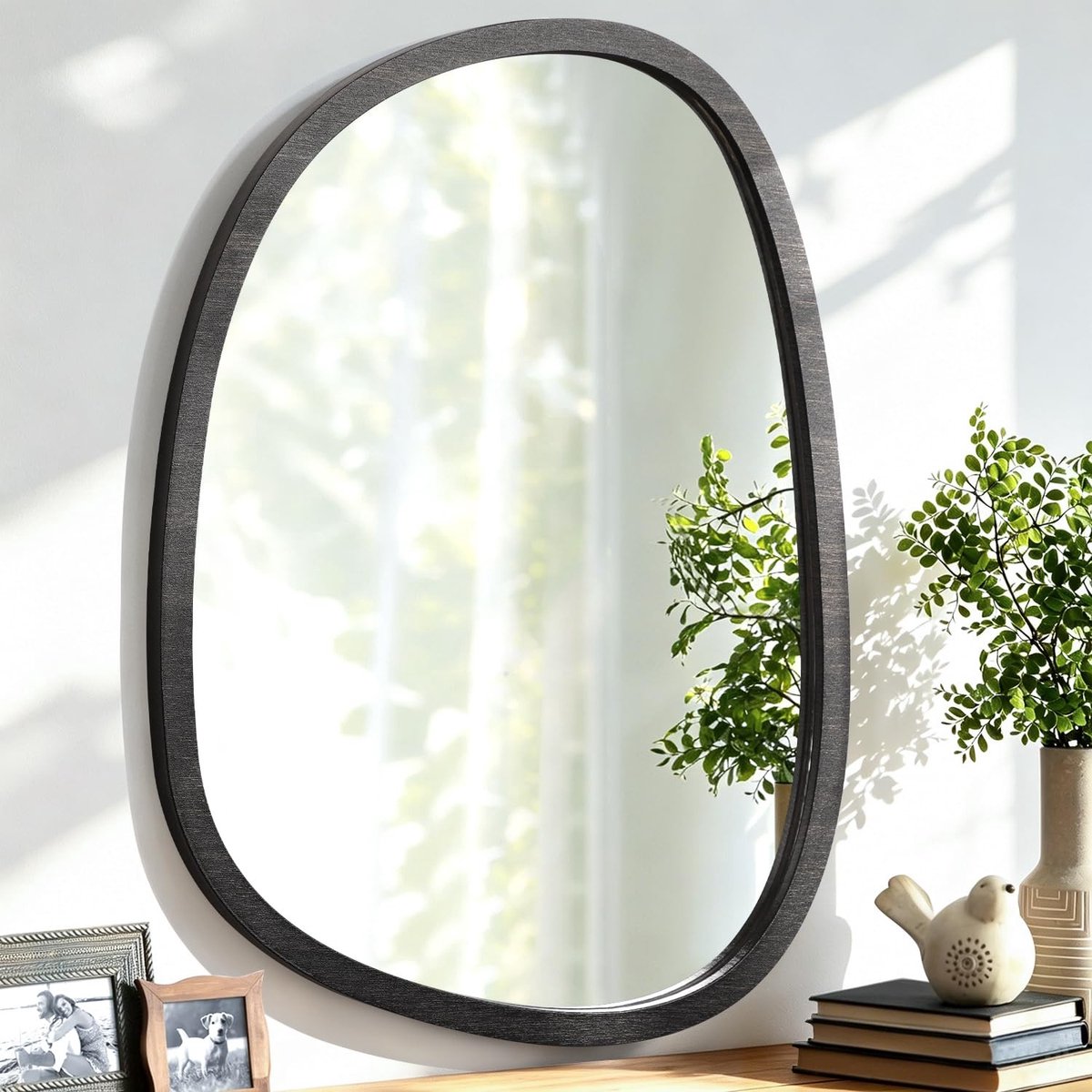 Omgoods - Ongelijke Wandspiegel met Houten Frame