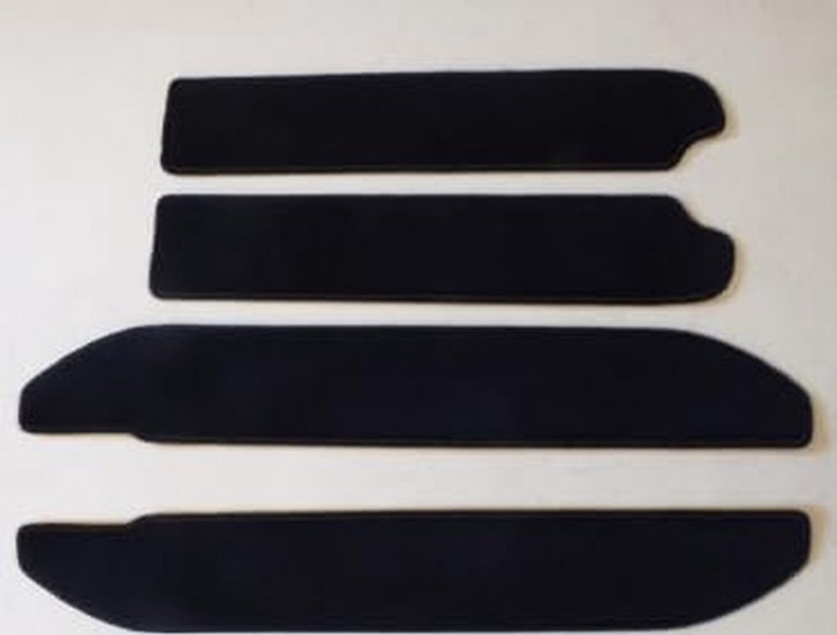 Trapmatten voor instap geschikt voor Mercedes Vito Viano W639 - Set van 4 - Zwart