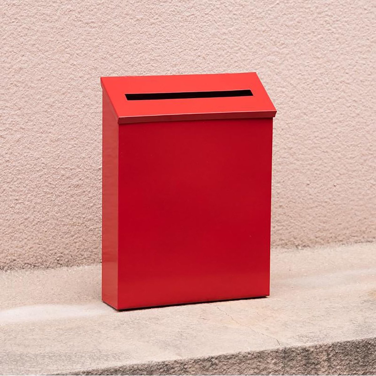 Wandmontage Postbak - Pakketbox Brievenbus - Post Ontvangen - Roestbestendig Ontwerp - 29x6x29cm - Rood