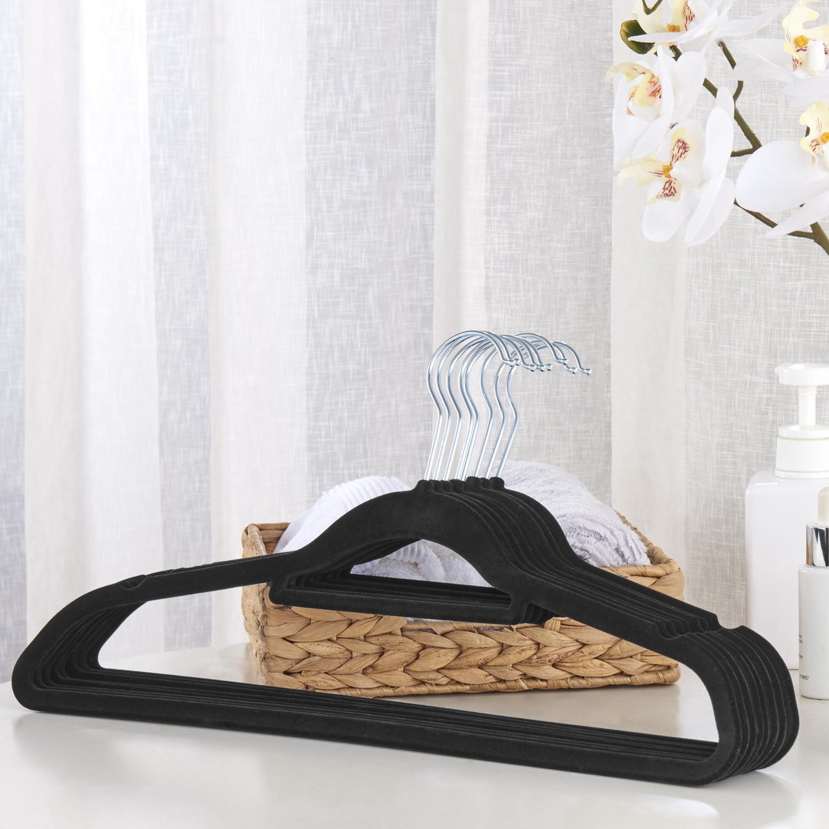 Killogood Fluwelen Kledinghangers - 50 stuks - Anti Slip - Sterk - Zwart - Voor Broeken en Kleding - Volwassenen