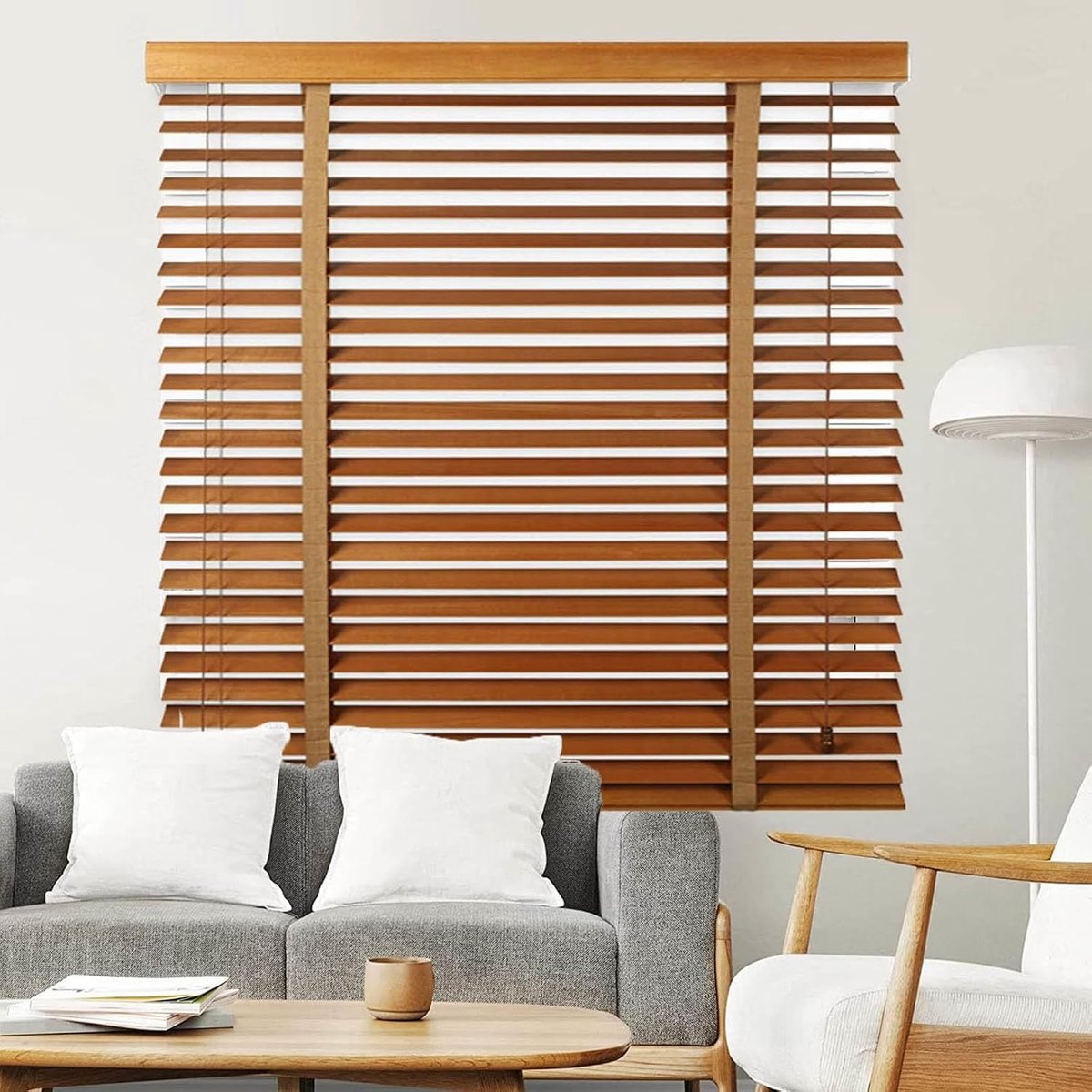 Massief houten jaloezieën - Houten raambekleding - Privacy en zonwering - Natuurlijk linde