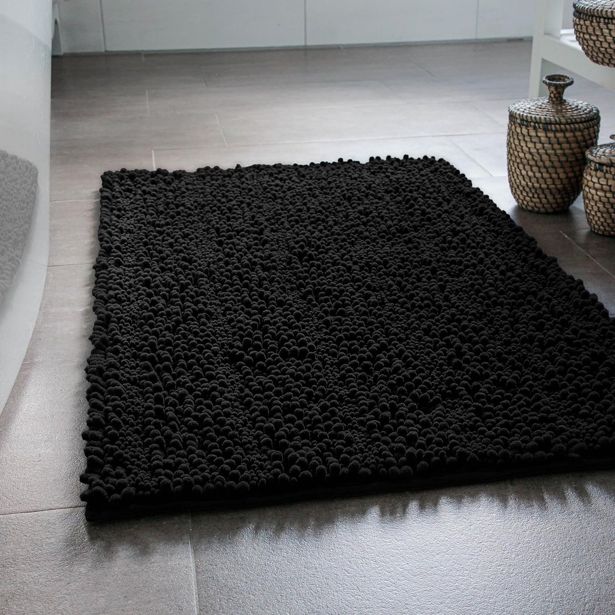 Home Basics Benno – zachte hoogpolige chenille badmat, antislip, wasbaar in de wasmachine, warm & gezellig (50 x 60 cm, zwart)