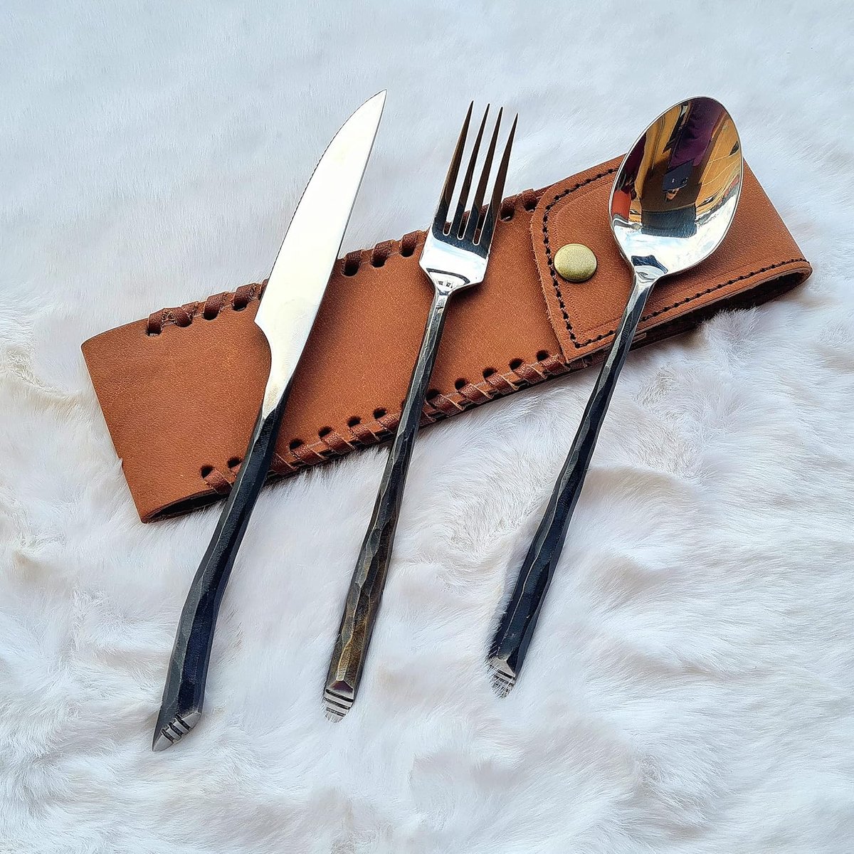 Bestekset in middeleeuwse stijl | 3-delig (mes, vork, lepel) met lederen tas | Keuken, camping & grill cadeauset | HFTC04x