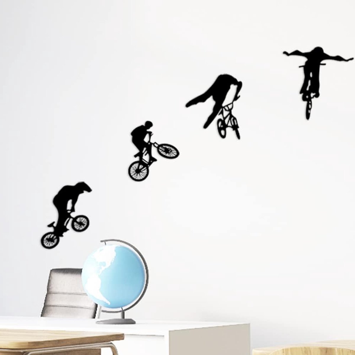 Muurstickers voor Fietsliefhebbers - Mountainbike Vinyl Sticker voor Jongens, Kinderen en Sportfans - Perfecte Wanddecoratie voor de Slaapkamer en Speelkamer
