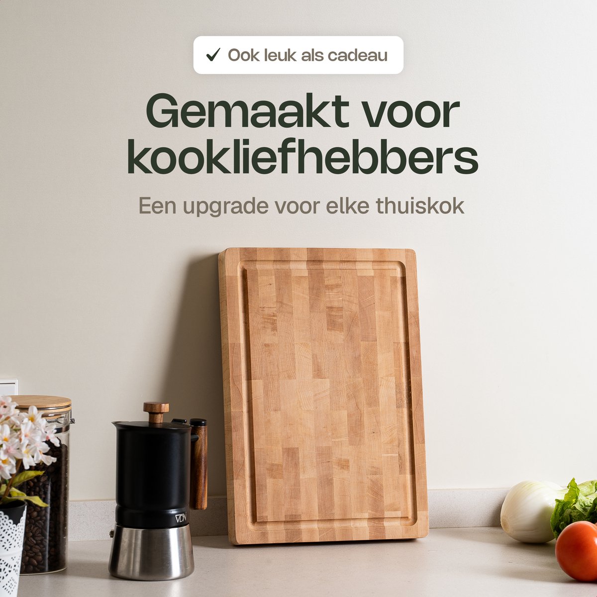 VDN Professionele Snijplank Esdoorn Hout met Sapgeul en Handvaten – Anti-slip Borrelplank - Hakblok Kopshout 26x38x3.5 cm — cadeau in Kookcadeaus - foto 6