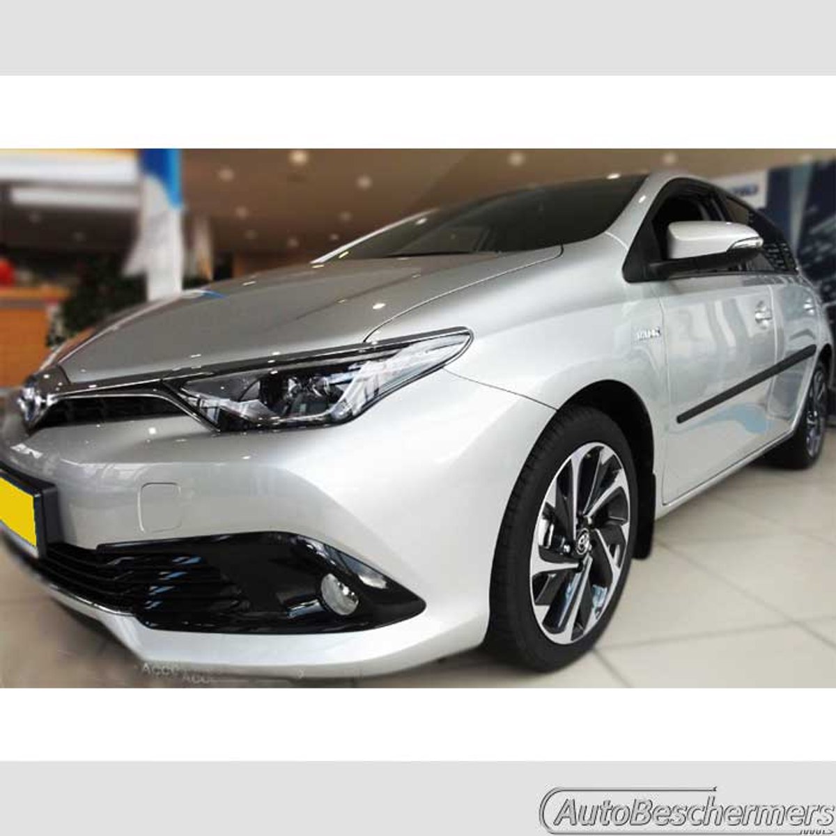 Stootlijsten set zwart voor Toyota Auris 5-deurs 05.2015-03.2019. De stootstrips zijn zelfklevend. Set a 4 stuks (#1620)