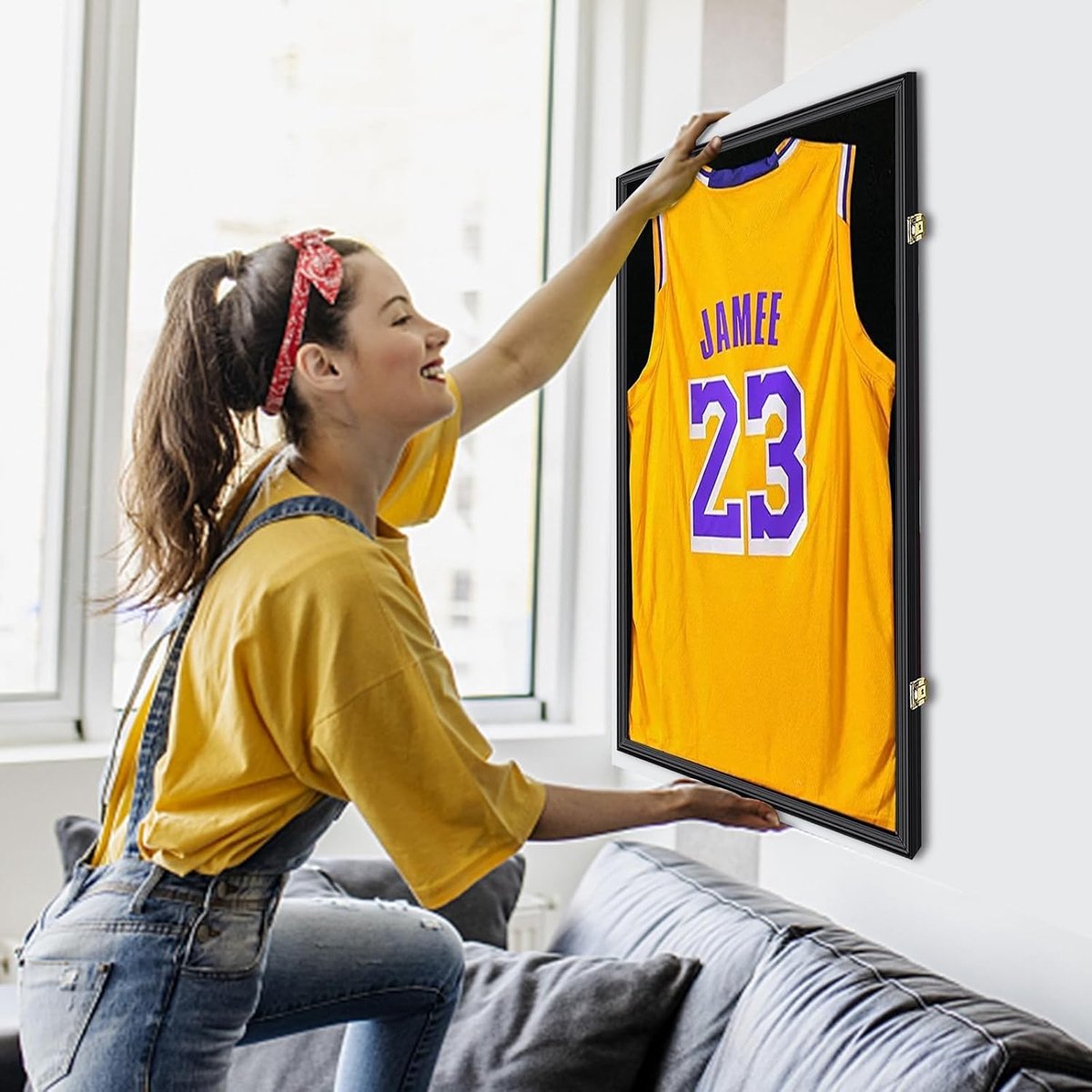 Displaycase voor Sportshirts - MDF Hout - UV-bescherming tot 98% - Eenvoudige Wandmontage - Voor Voetbal en Basketbal