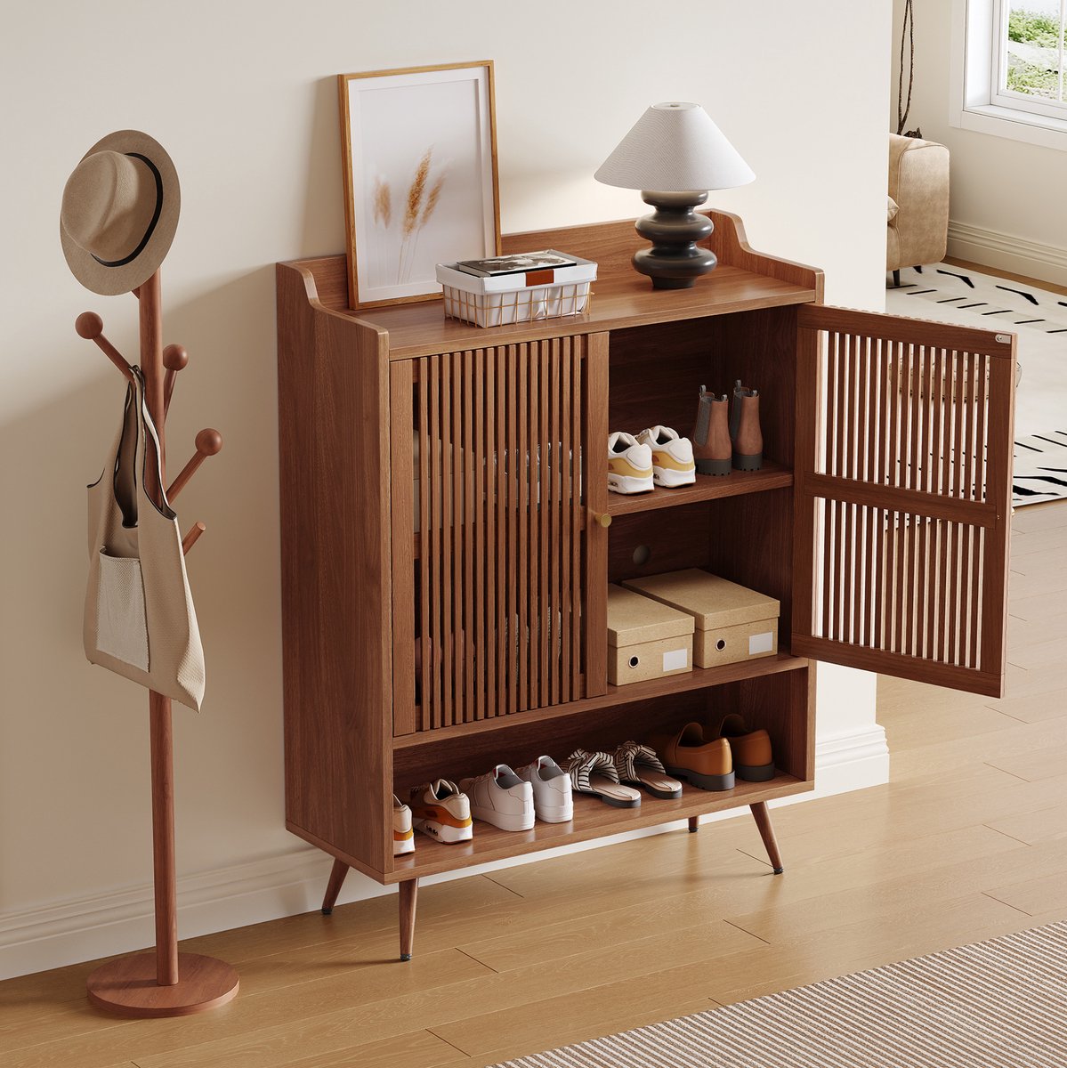 STILVORA Schoenenkast - Ventilerende Deuren Met Open Vak En Vaste Legplank - Voor Hal En Entree - MDF Hout Metaal - 80x35x105 Cm - Walnoot