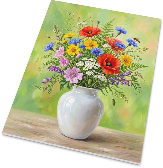 Wild veldboeket met klaprozen en korenbloemen in witte vaas - Zomerse botanische illustratie - Tegeltje