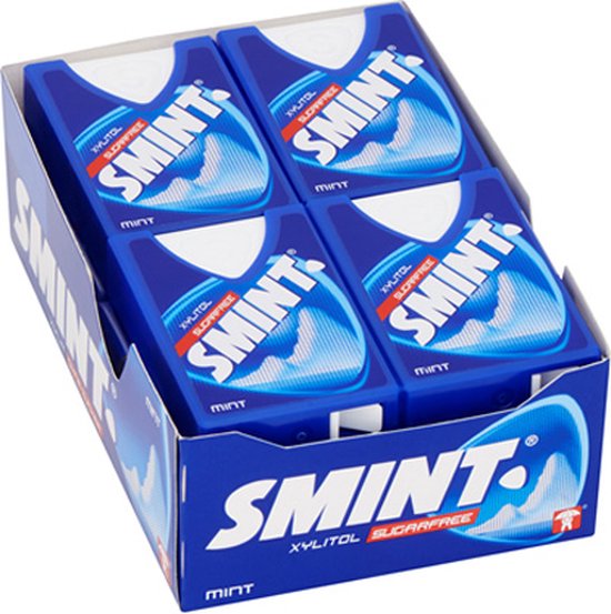 Doos met 4 Smint mint xylitol suikervrije doosjes. Blauw met witte opdruk.