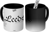 Magische Mok - Foto op Warmte Mok - tekening van de stadsnaam Leeds - zwart wit - 350 ML