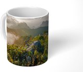 Mok - Berg in de mist - 350 ML - Beker