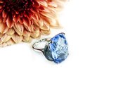 ring in wit goud gezet met blauwe topaas en londen topaas