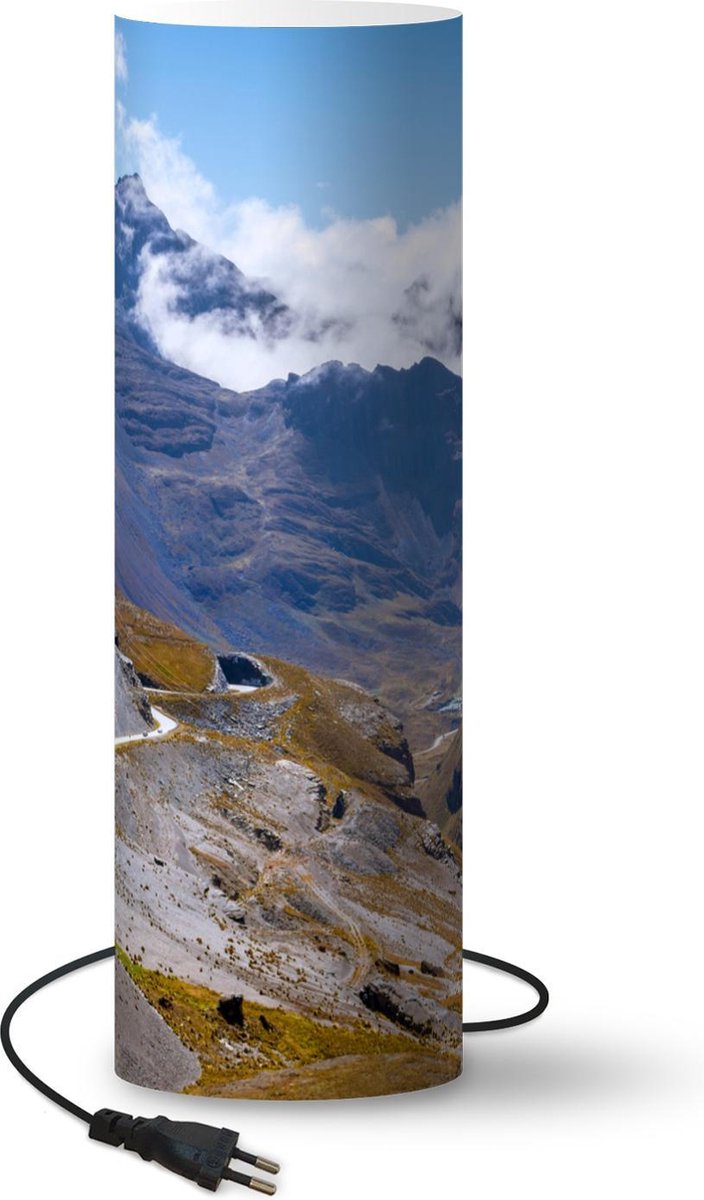 Lamp - Nachtlampje - Tafellamp slaapkamer - Bolivia - Weg - Berg - 50 cm hoog - Ø15.9 cm - Inclusief LED lamp