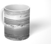 Mok - Duinen bij Vlieland - zwart wit - 350 ML - Beker