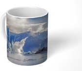 Mok - Actiefoto van het instorten van een deel van een gletsjer bij Los Glaciares - 350 ML - Beker