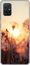 Geschikt voor Samsung Galaxy A71 hoesje - Paardenbloem - Zonsondergang - Lente - Siliconen Telefoonhoesje
