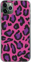 Geschikt voor iPhone 11 Pro Max hoesje - Panterprint - Roze - Paars - Siliconen Telefoonhoesje
