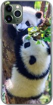 Geschikt voor iPhone 11 Pro Max hoesje - Panda's - Boom - Natuur - Siliconen Telefoonhoesje