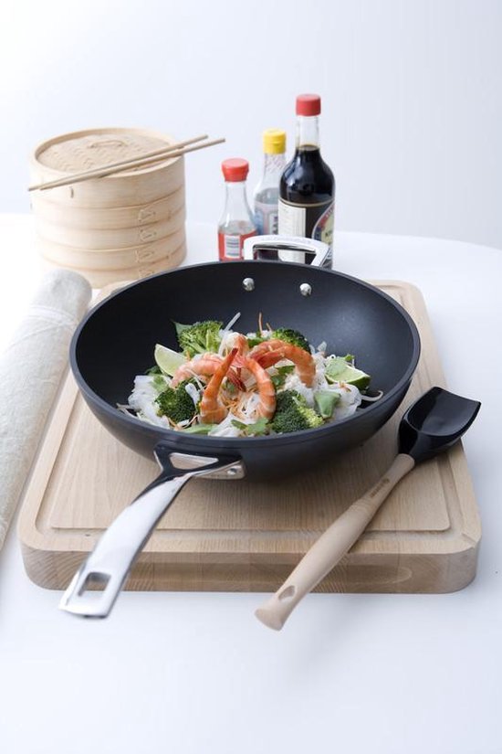 LE CREUSET - Les Forgees - Poêle wok 26cm 3,40l | bol.com